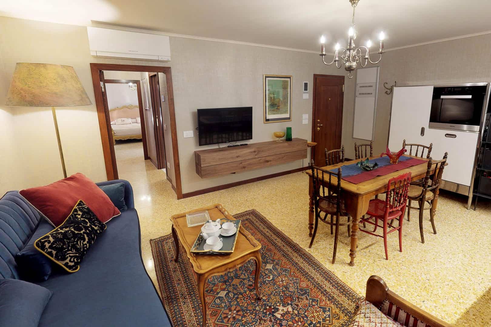 The Red House Company - Ca' Garzoni Moro - Murano Apartment